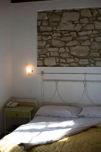 Tenuta La Lupa Castellina Marittima Hotel